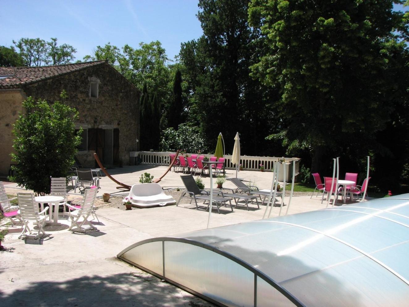Chambres D'Hotes Domaine Saint-Joly Lasbordes Eksteriør bilde